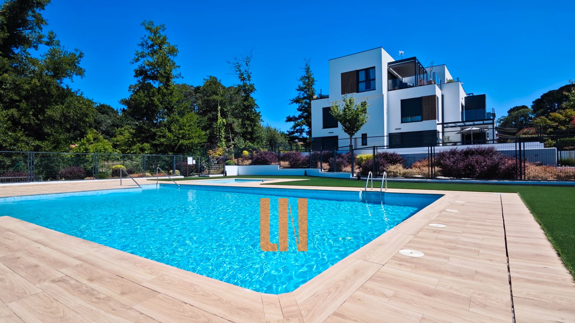 Swimming pool of Flat to rent in Oleiros  with Heating, Parquet flooring and Terrace