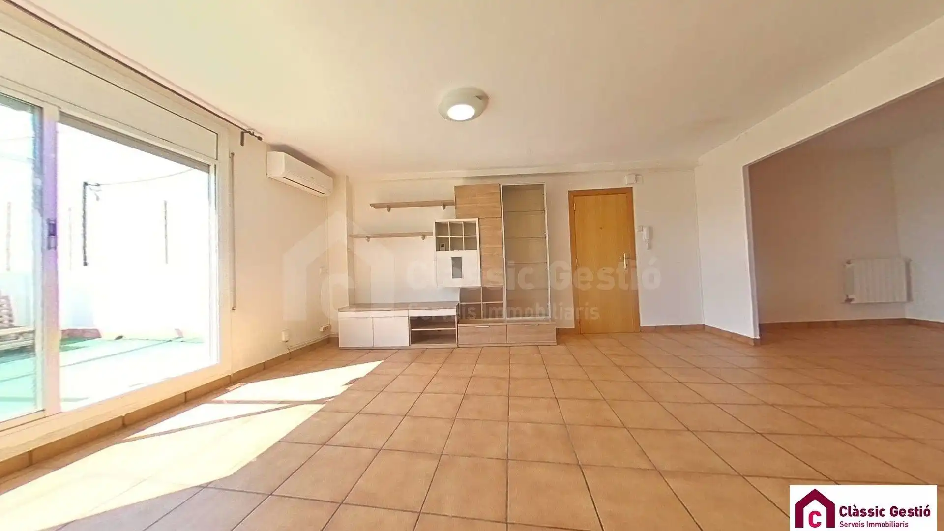 Sala d'estar de Àtic en venda en Terrassa amb Aire condicionat, Calefacció i Terrassa