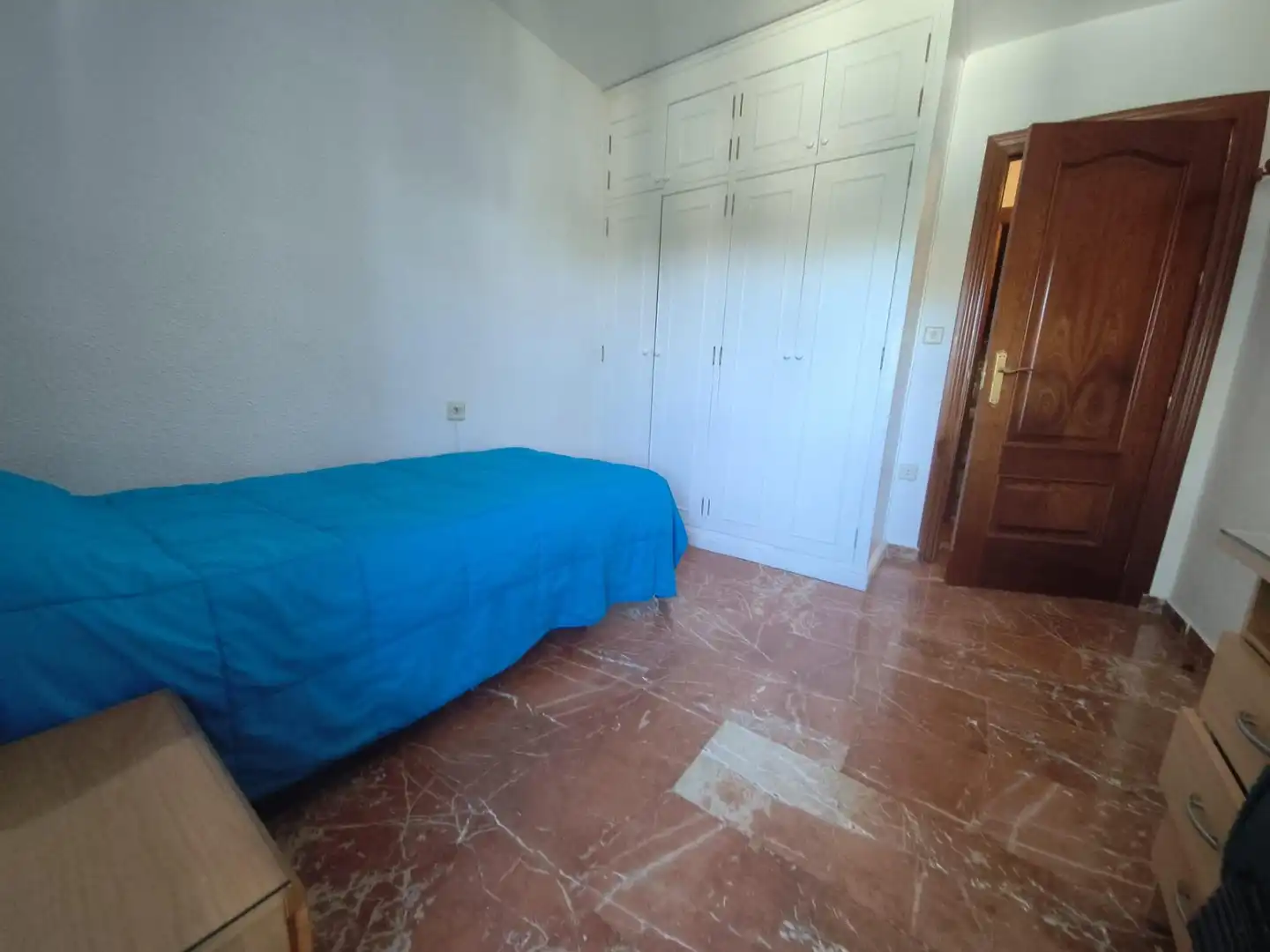 Dormitori de Àtic de lloguer en Granada amb Terrassa