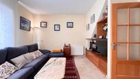 Sala d'estar de Casa o xalet en venda en  Barcelona Capital amb Calefacció, Terrassa i Traster
