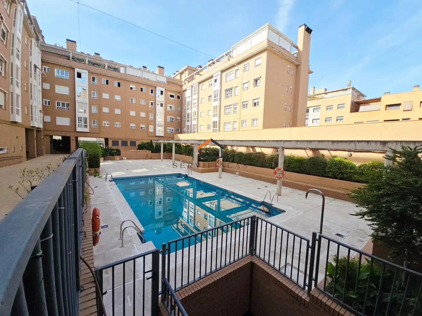 Swimming pool of Flat for rent in Madrid  with Heating, Parquet flooring and Storage room