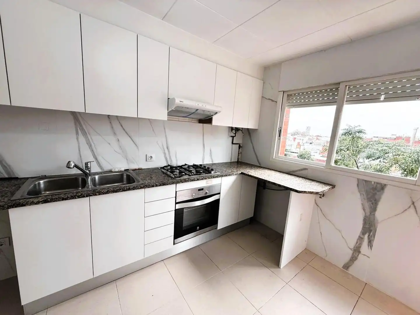 Kitchen of Flat for sale in Malgrat de Mar  with Air Conditioner, Heating and Balcony