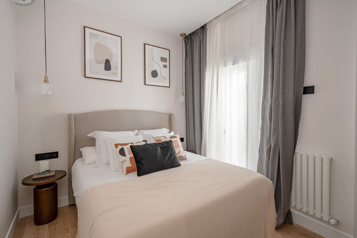 Bedroom of Apartment for sale in  Madrid Capital  with Furnished