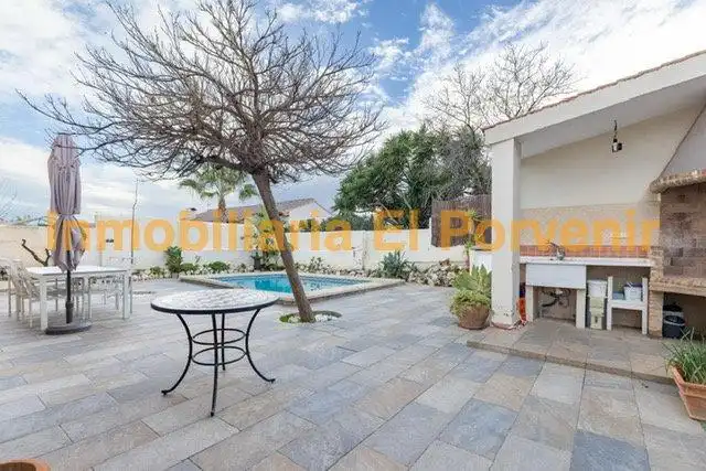 Exterior view of Houses for sale in Torrent  with Air Conditioner, Heating and Private garden
