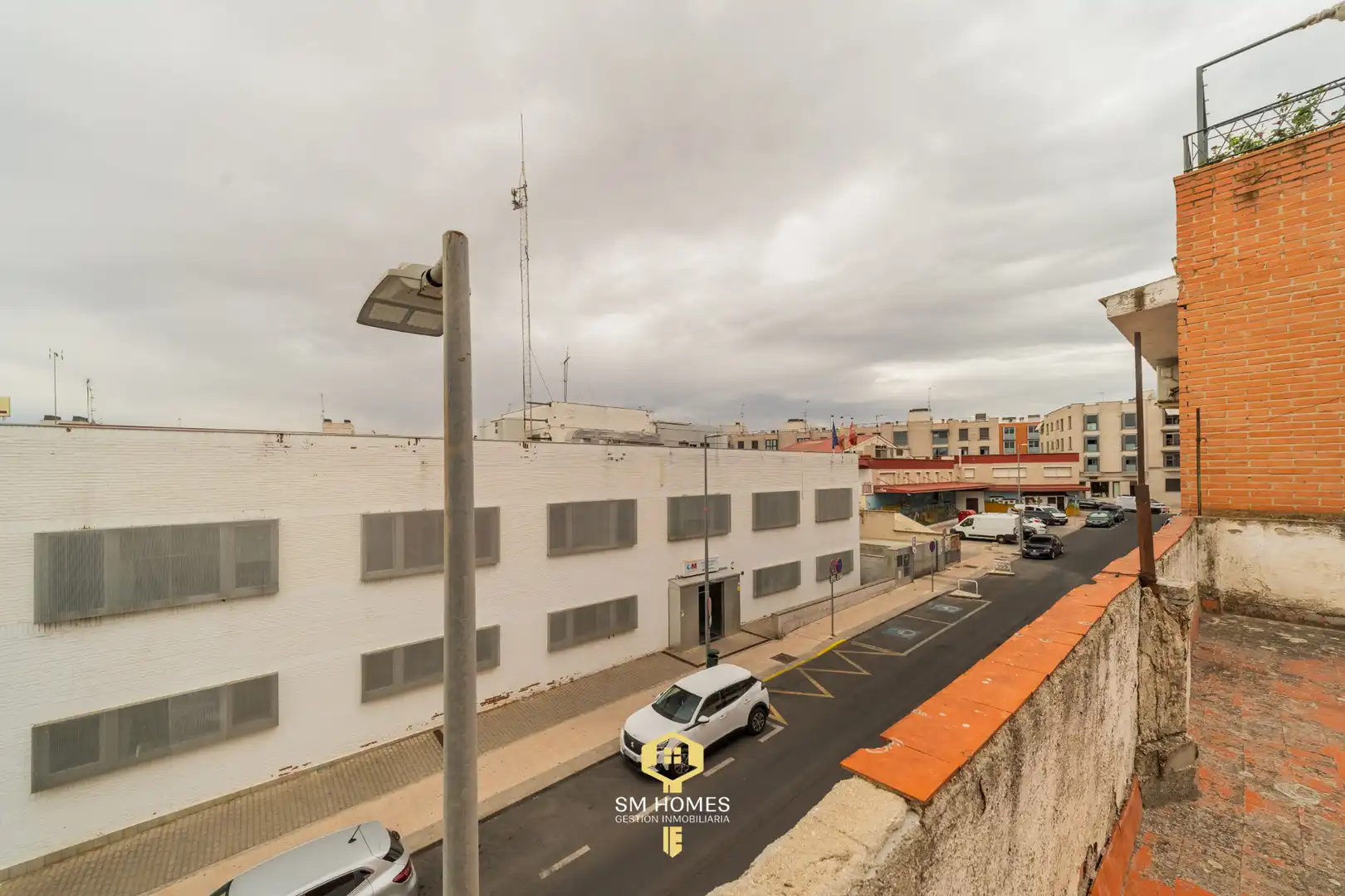 Vista exterior de Casa o xalet en venda en San Fernando de Henares amb Terrassa i Traster