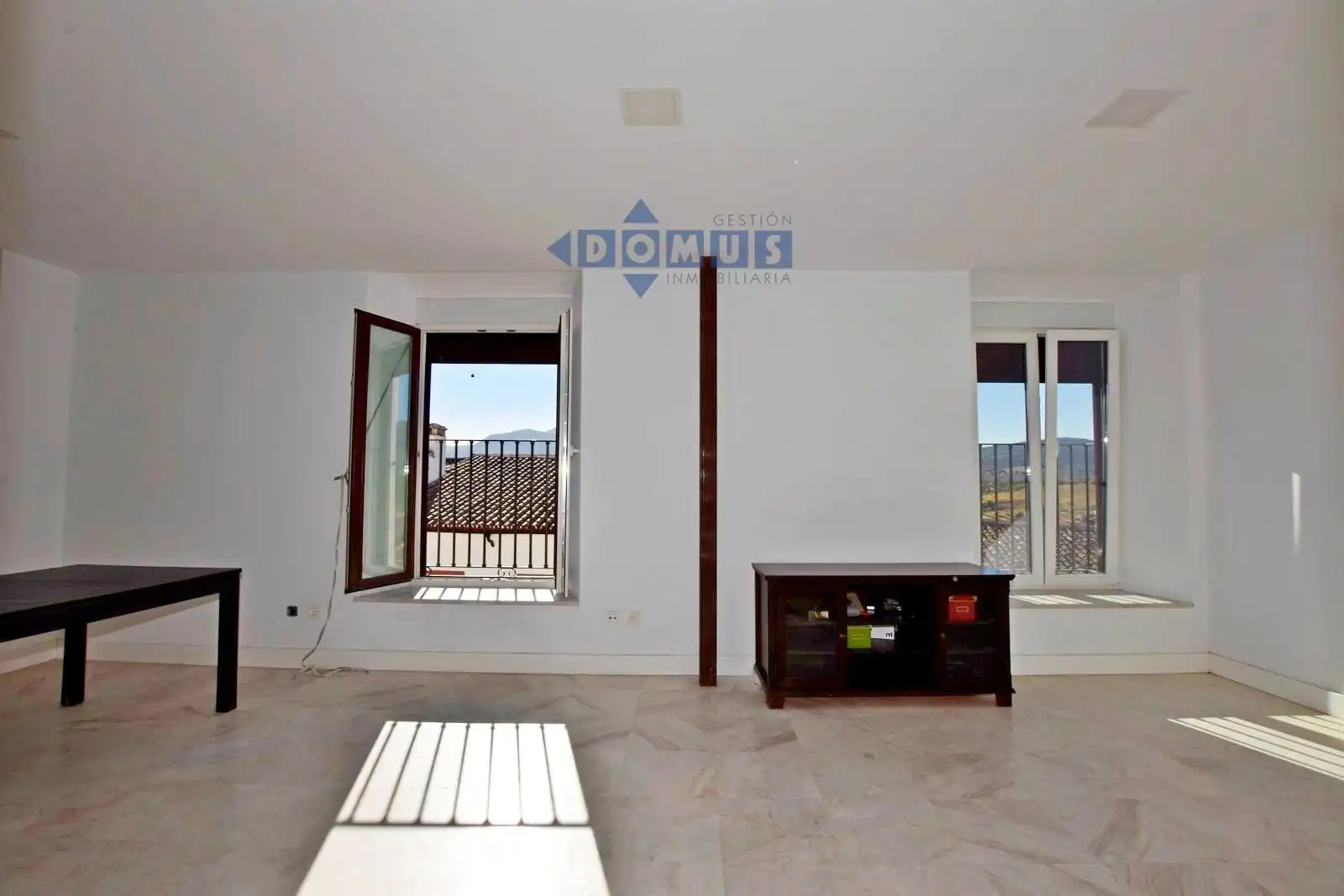 Sala d'estar de Pis de lloguer en Ronda amb Calefacció i Terrassa