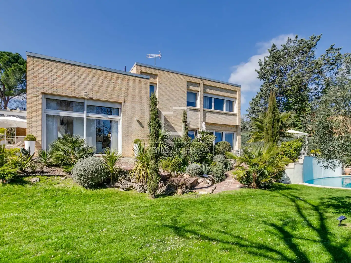 Vista exterior de Casa o chalet en venta en Algete con Aire acondicionado, Jardín privado y Parquet