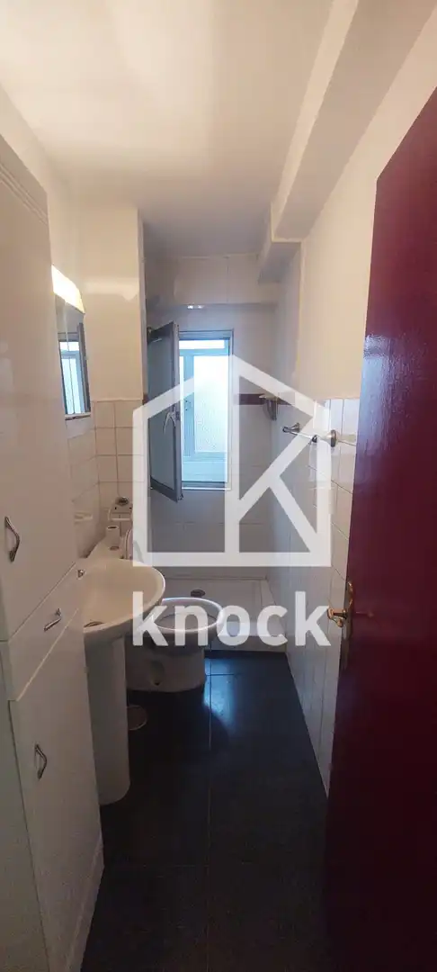 Bathroom of Flat for sale in Avilés  with Terrace and Furnished