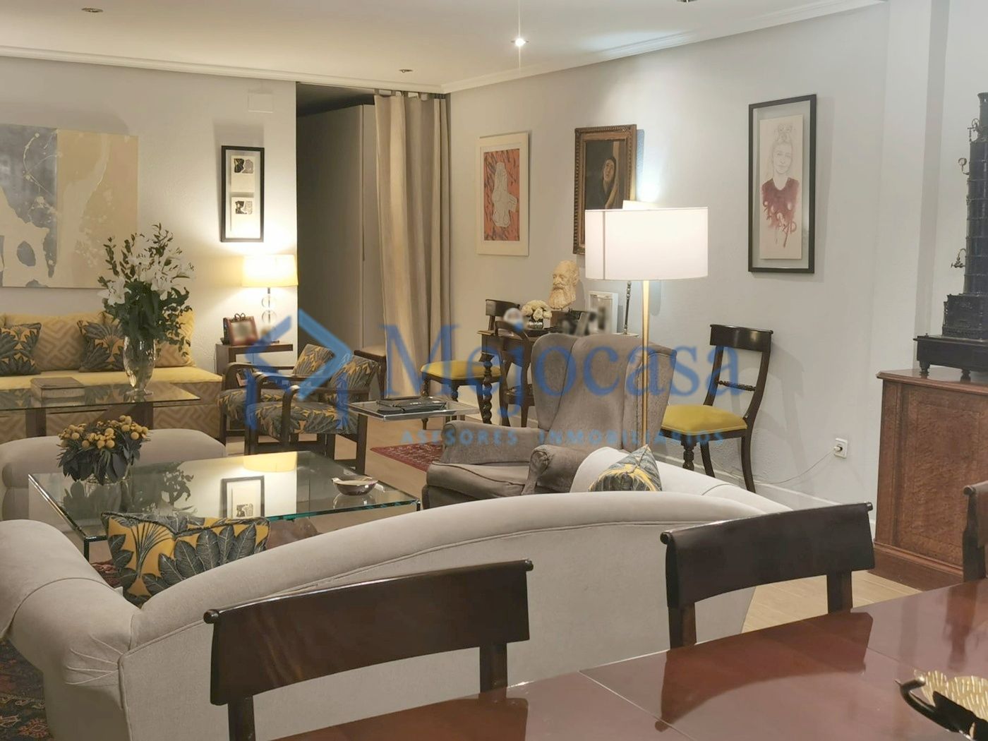 Living room of Flat for sale in  Madrid Capital  with Air Conditioner, Heating and Furnished