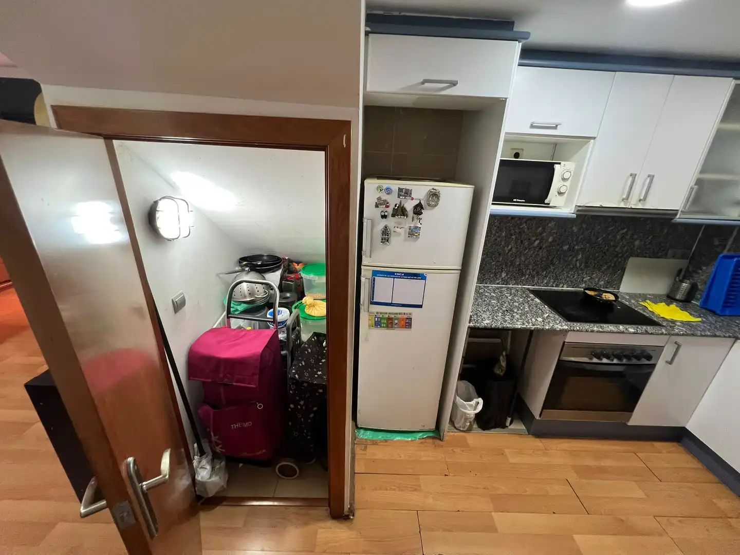 Cocina de Dúplex en venta en L'Hospitalet de Llobregat con Terraza