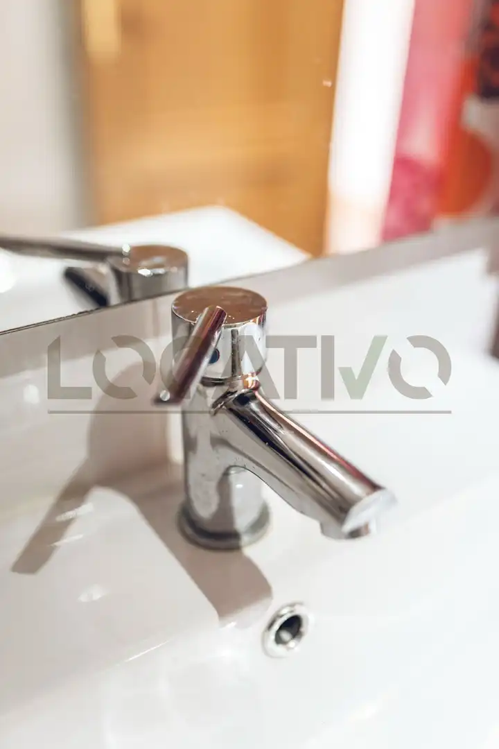 Bathroom of Flat for sale in Villanueva de la Vera  with Air Conditioner and Heating