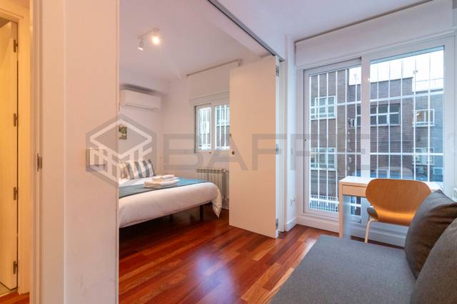 Piso en Venta en Calle Bravo Murillo en Valdeacederas