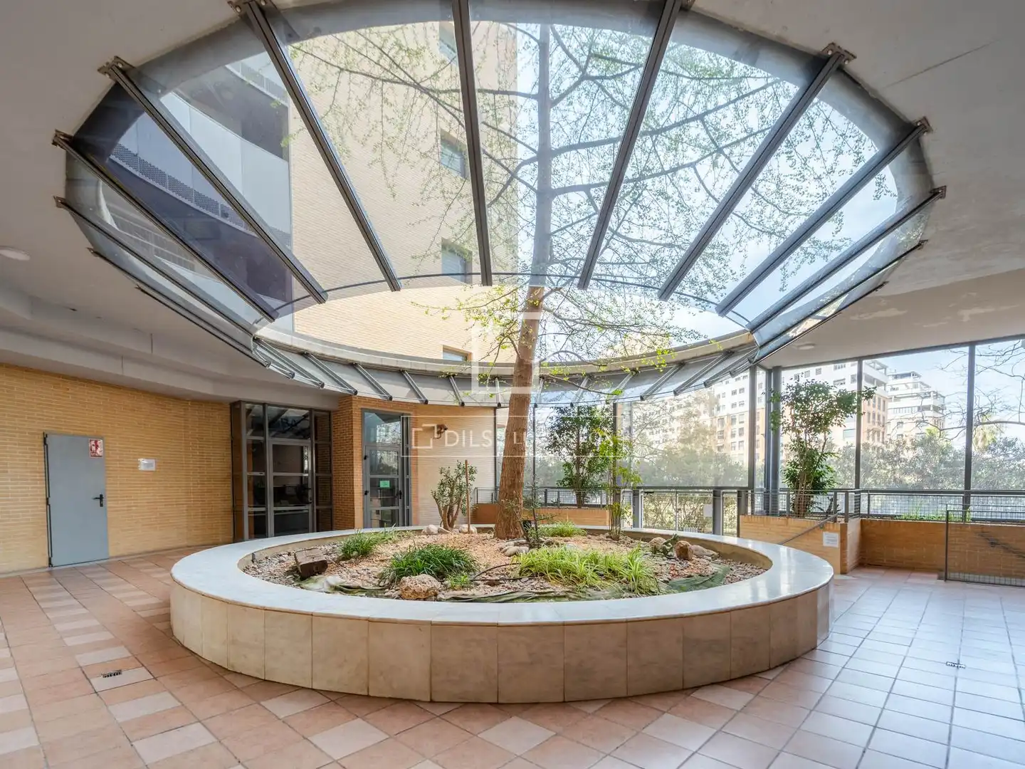 Terraza de Piso en venta en Valencia con Aire acondicionado, Calefacción y Jardín privado