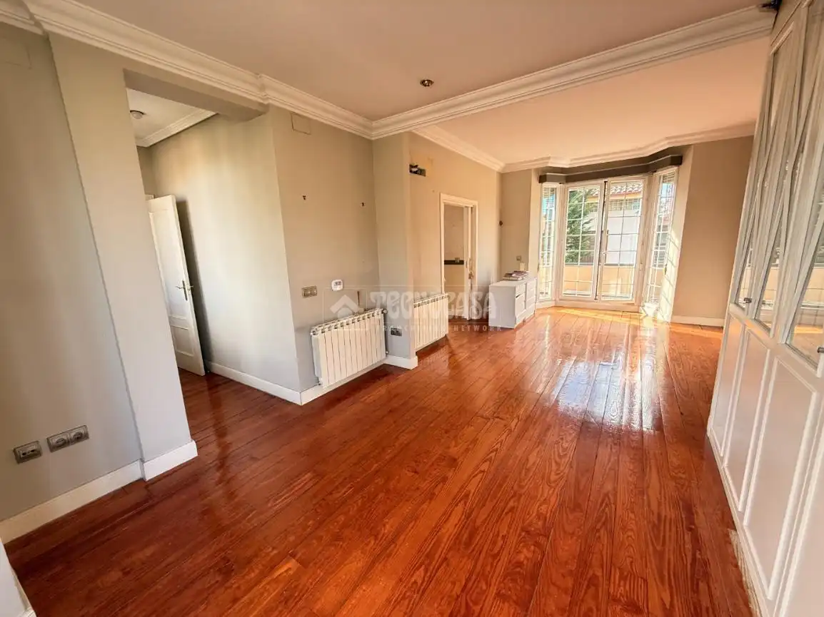 Sala d'estar de Casa o xalet en venda en Talavera de la Reina amb Aire condicionat, Calefacció i Parquet