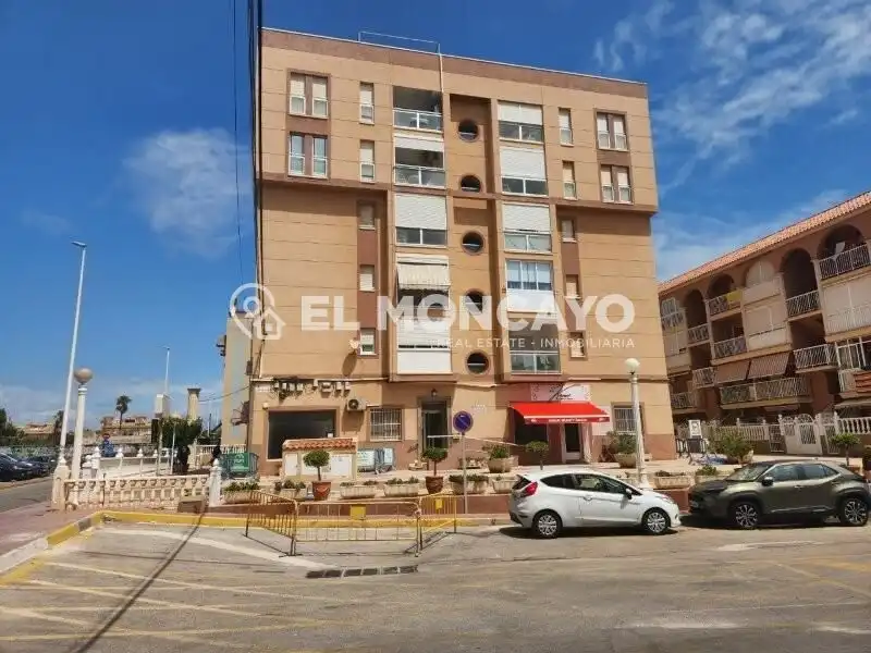 Vista exterior de Apartamento en venta en Torrevieja con Aire acondicionado, Calefacción y Trastero