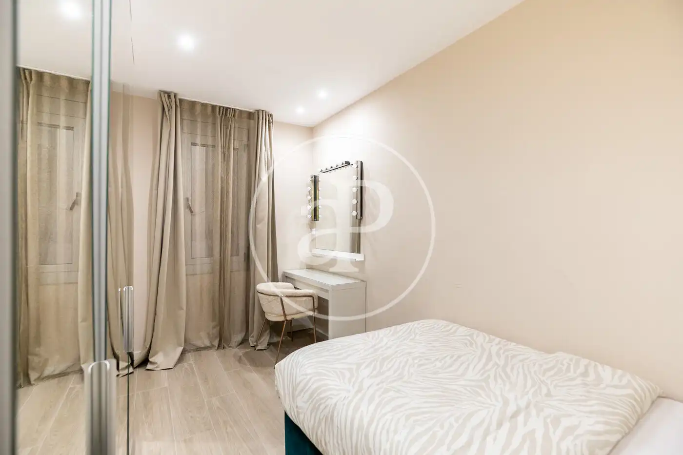 Habitación de Piso en venta en Barcelona con Aire acondicionado, Calefacción y Amueblado