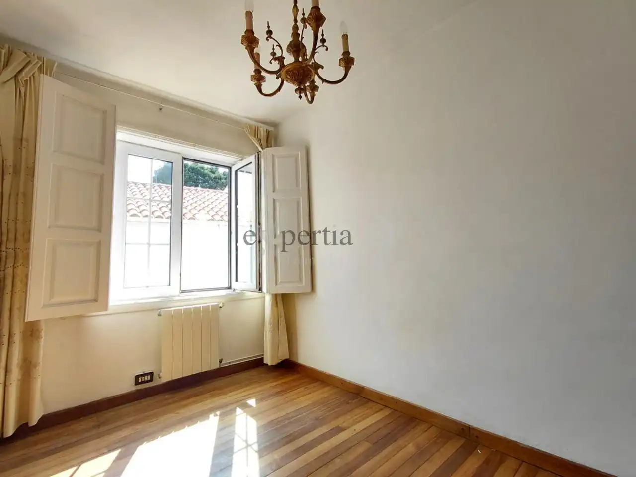 Dormitori de Casa o xalet en venda en Ribeira amb Calefacció i Moblat