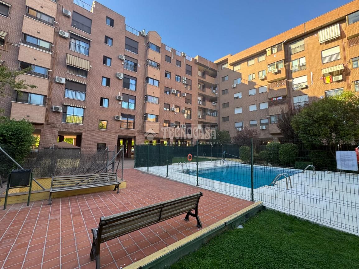 Exterior view of Flat for sale in Torrejón de Ardoz  with Air Conditioner, Heating and Storage room