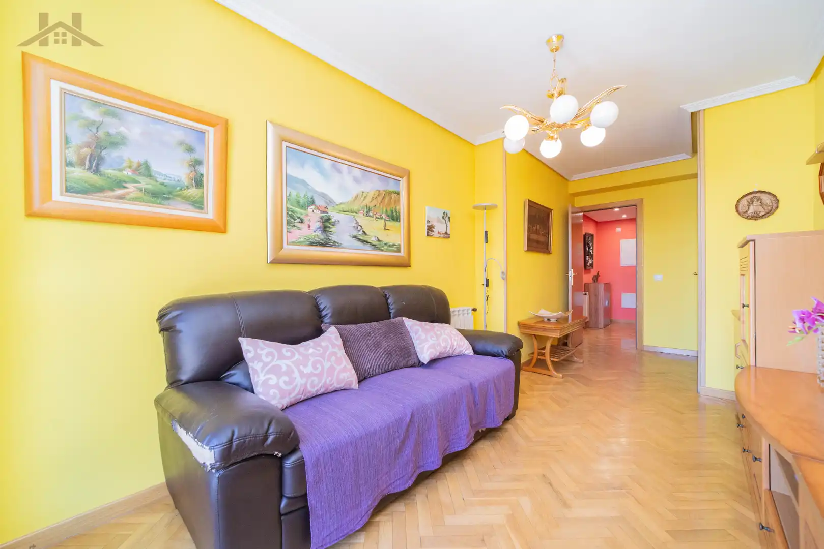 Sala d'estar de Pis en venda en Arroyomolinos (Madrid) amb Aire condicionat, Calefacció i Parquet