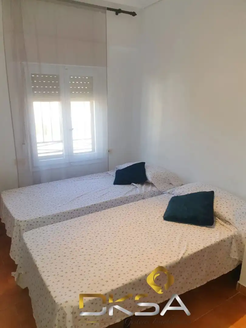 Dormitori de Casa adosada en venda en Benicasim / Benicàssim amb Calefacció, Jardí privat i Terrassa