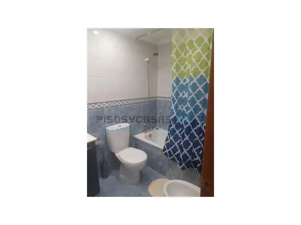 Baño de Piso en venta en Valencia con Aire acondicionado, Terraza y Piscina