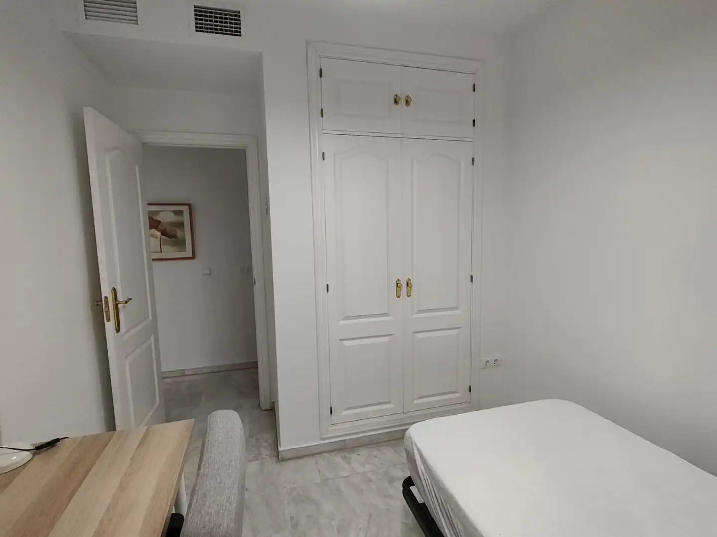 Bedroom of Flat for rent in Sevilla  with Air Conditioner, Terrace and Furnished