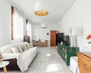 Dormitori de Apartament per a compartir en  Madrid Capital amb Aire condicionat, Calefacció i Terrassa