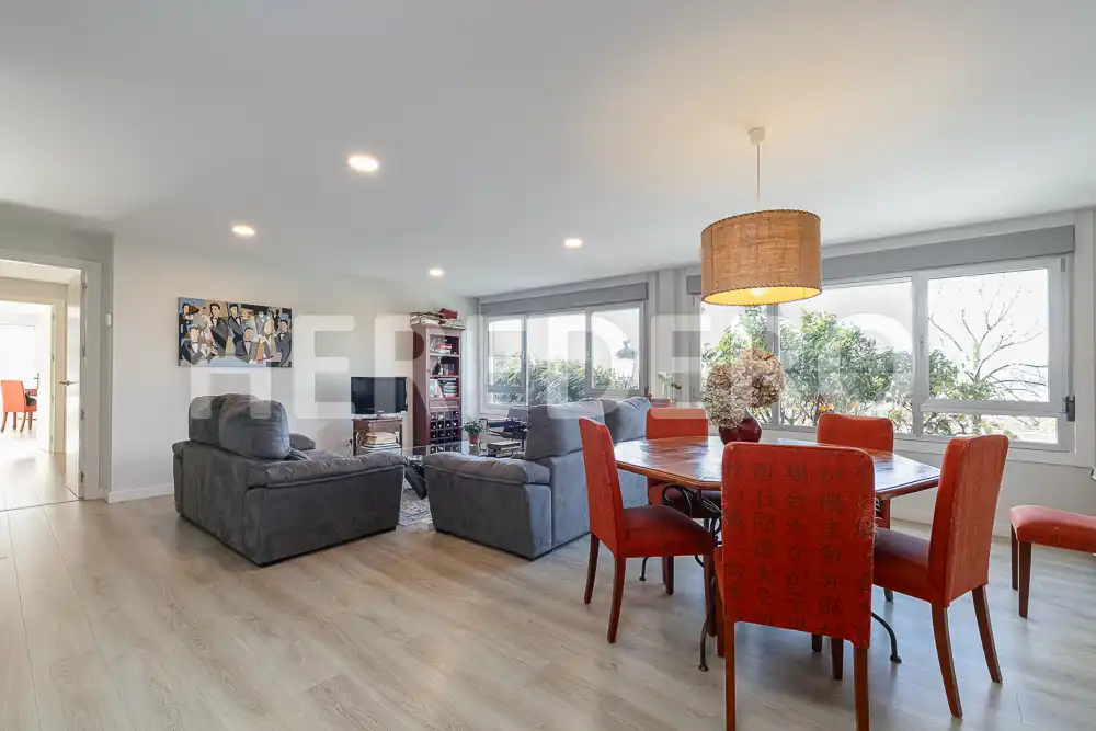 Living room of Flat for sale in Vigo   with Heating and Parquet flooring