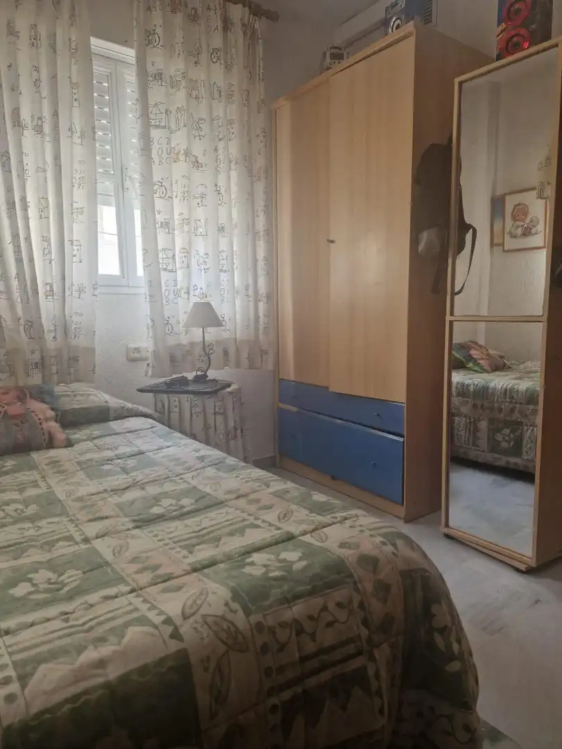 Dormitori de Casa adosada en venda en Jerez de la Frontera amb Aire condicionat, Calefacció i Terrassa