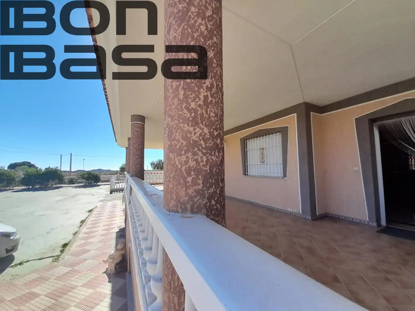 Vista exterior de Casa o xalet en venda en Alicante / Alacant amb Aire condicionat, Jardí privat i Piscina