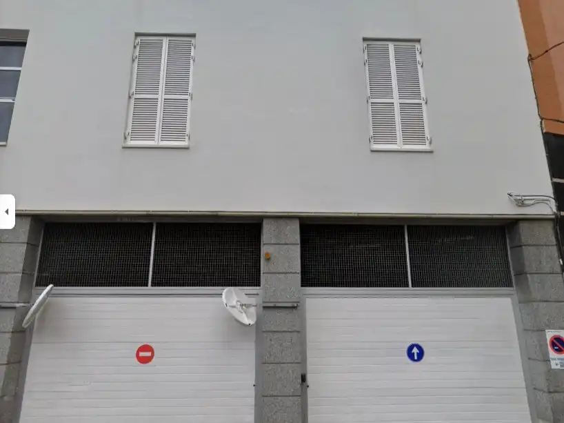 Parking de Garaje de alquiler en Las Palmas de Gran Canaria con Alarma