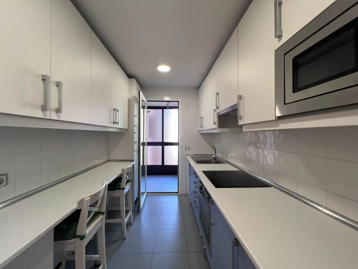 Kitchen of Flat for rent in Madrid  with Air Conditioner, Heating and Private garden