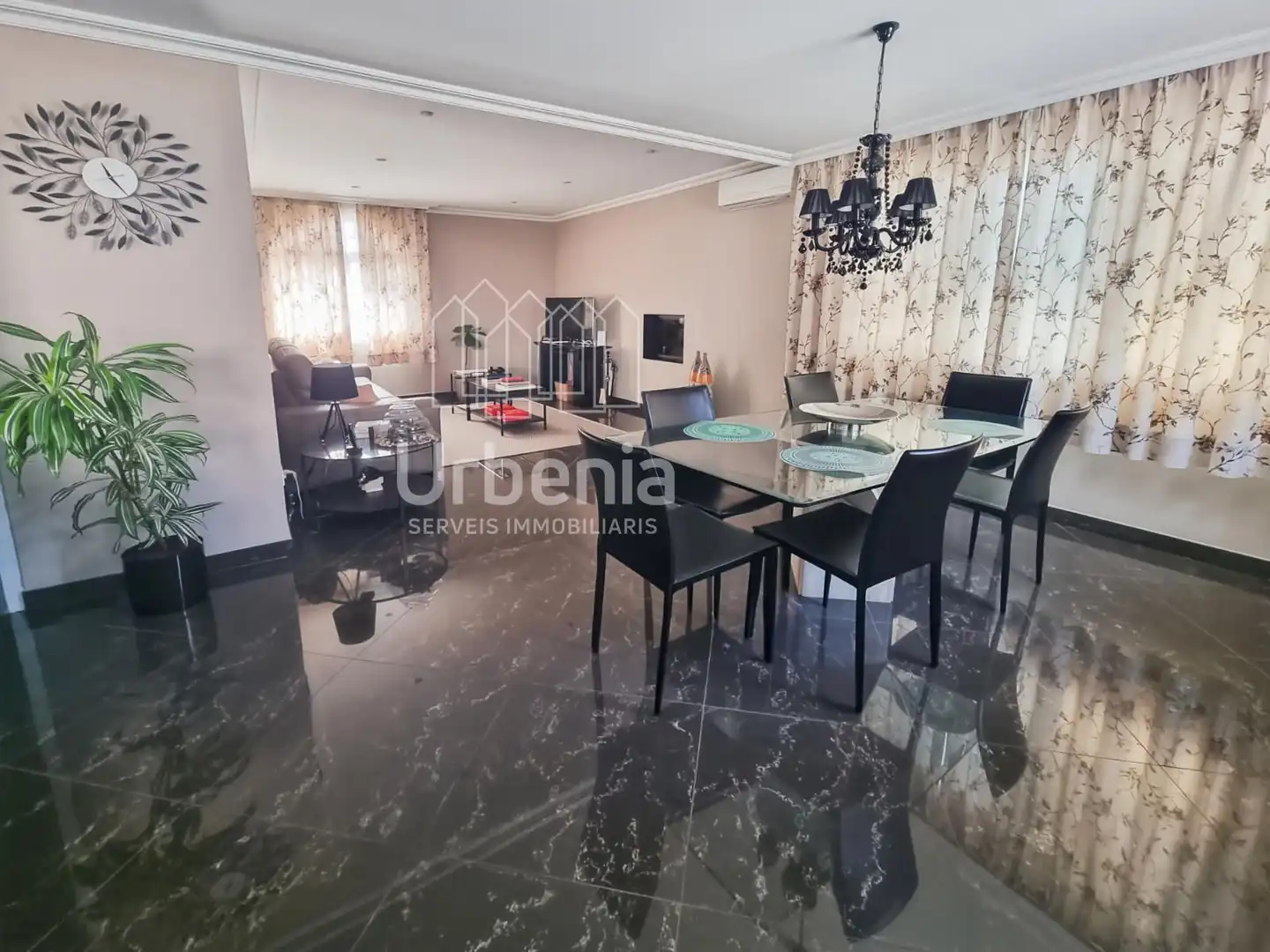 Living room of Houses for sale in Sant Andreu de Llavaneres  with Air Conditioner, Heating and Swimming Pool