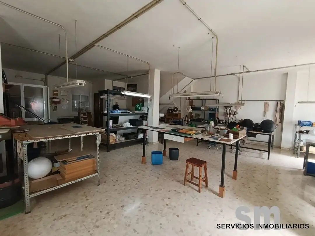 Local comercial en alquiler en Alameda del Cura - Barriada Andalucia, imagen 2