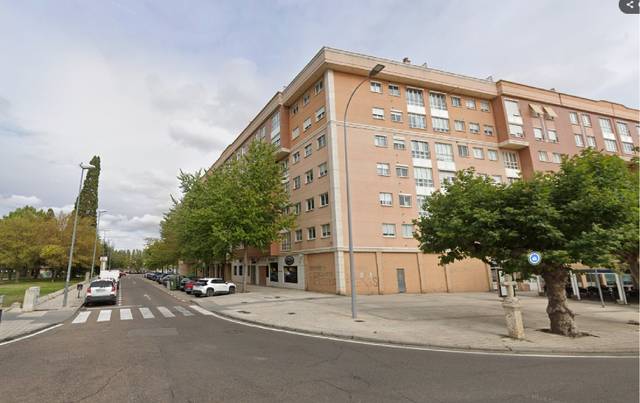 Local comercial en Alquiler en AV ASTURIAS en San Antonio