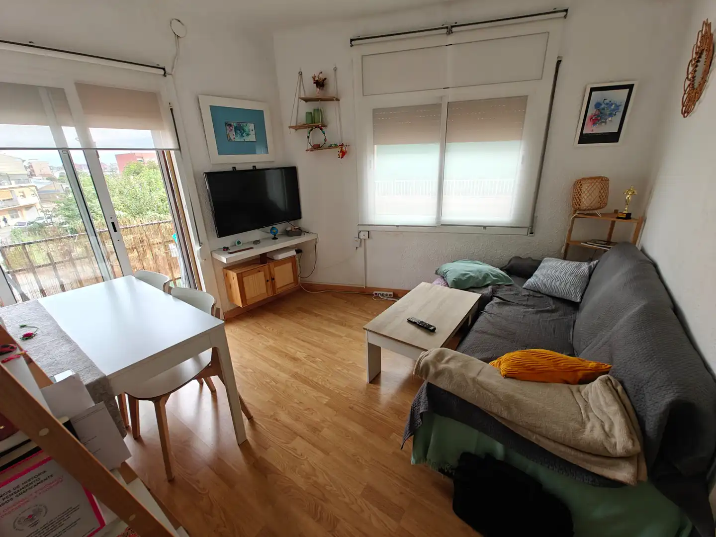 Sala d'estar de Pis en venda en Premià de Dalt amb Parquet i Balcó