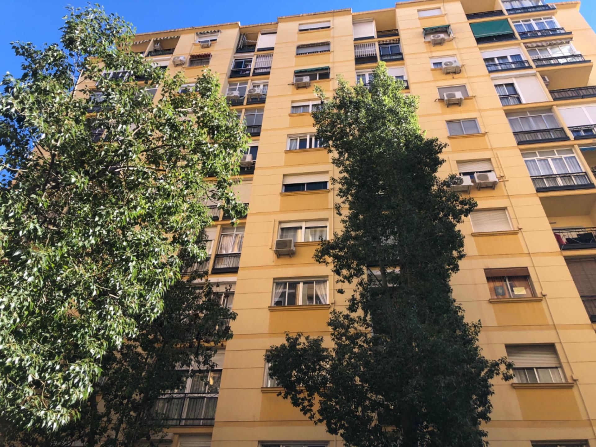 Piso en venta en  SEVILLA, 40, La Trinidad, Centro