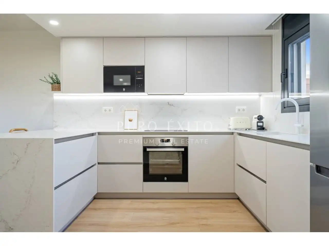 Cocina de Casa o chalet en venta en Cambrils con Aire acondicionado, Calefacción y Jardín privado