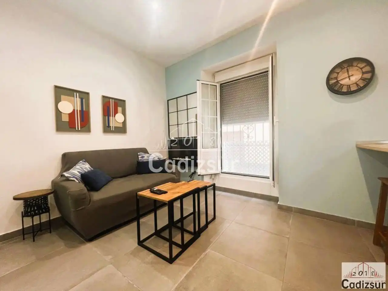 Dormitori de Apartament en venda en Cádiz amb Moblat i Balcó