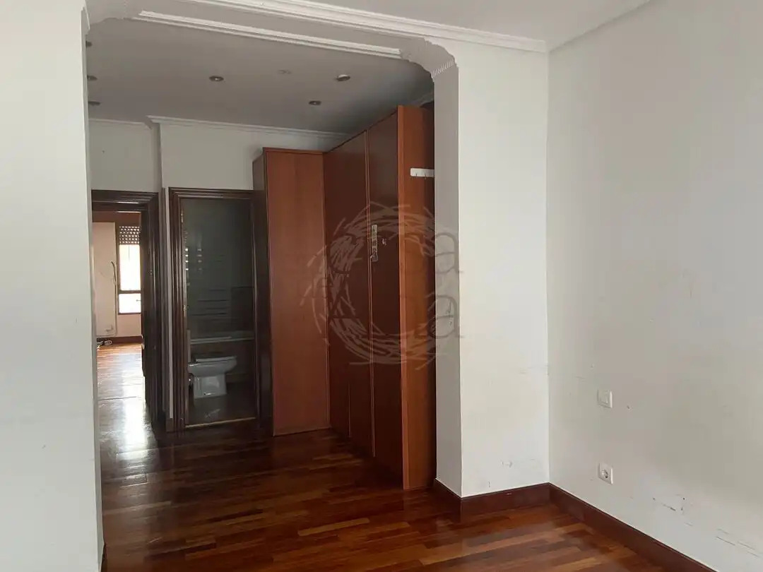 Piso en venta en Barakaldo  con Balcón