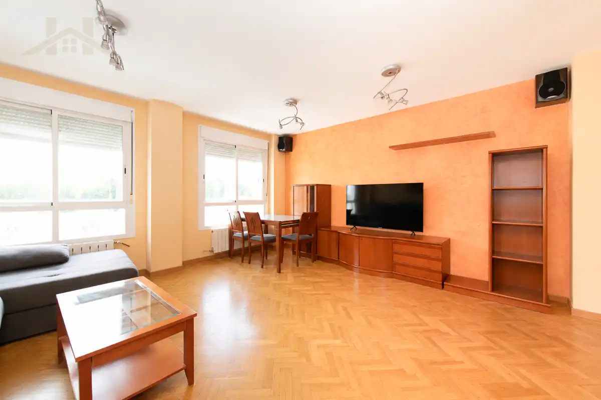 Sala d'estar de Pis en venda en Fuenlabrada amb Aire condicionat, Calefacció i Parquet