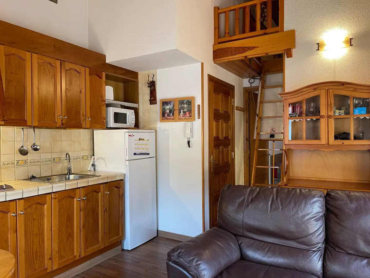 Cuina de Àtic en venda en Setcases amb Calefacció, Parquet i Traster