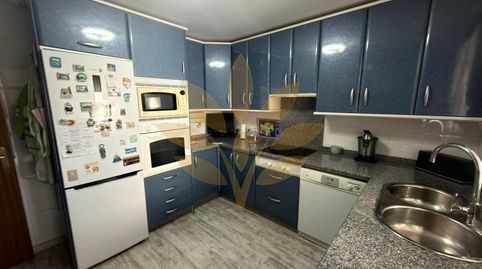 Foto 4 de Casa adosada en venta en Mejostilla, Cáceres Capital