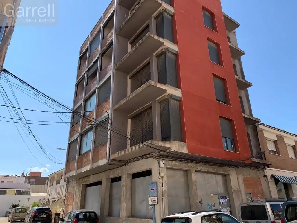 Residential for sale in carrer VELAZQUEZ 
 AMPOSTA (TARRAGONA)