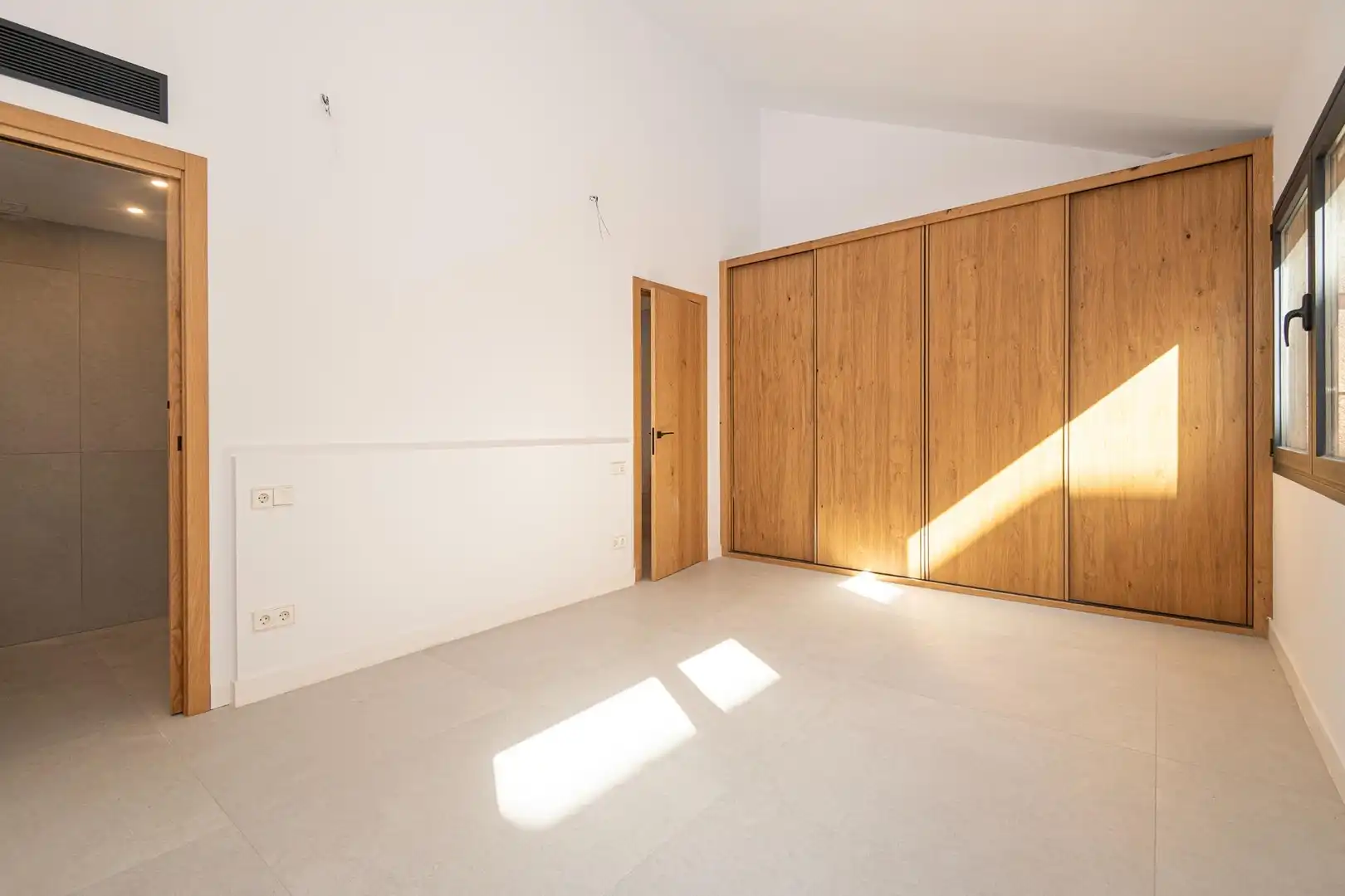 Ático con ascensor en venta en Carrer Nuredduna, imagen 18