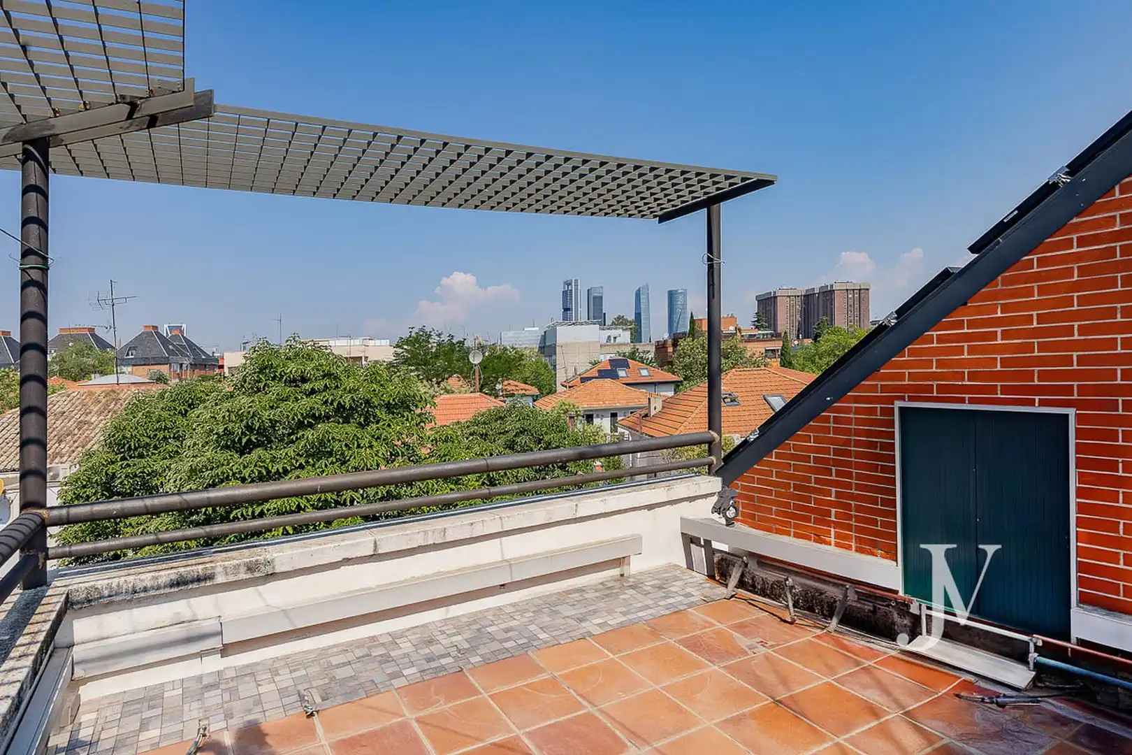 Terraza de Casa o chalet en venta en Madrid con Aire acondicionado, Calefacción y Jardín privado