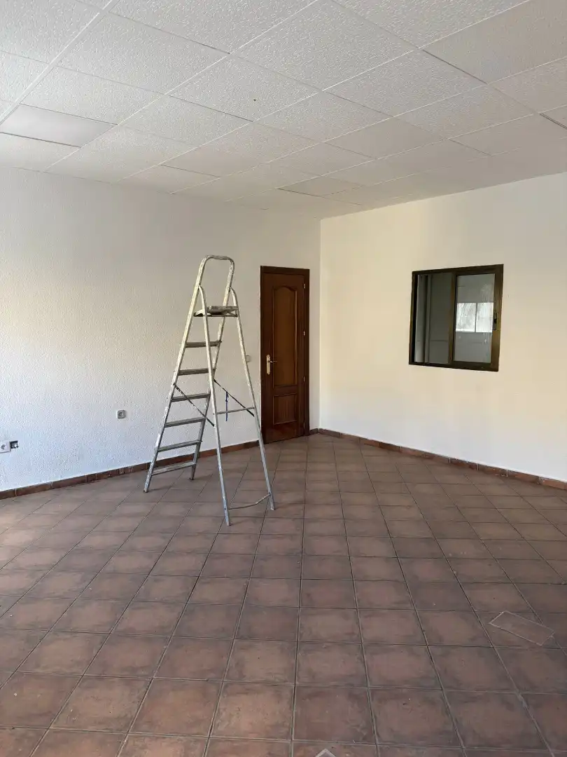 Schlafzimmer von Fabrikhallen zum Verkauf in Fuenlabrada