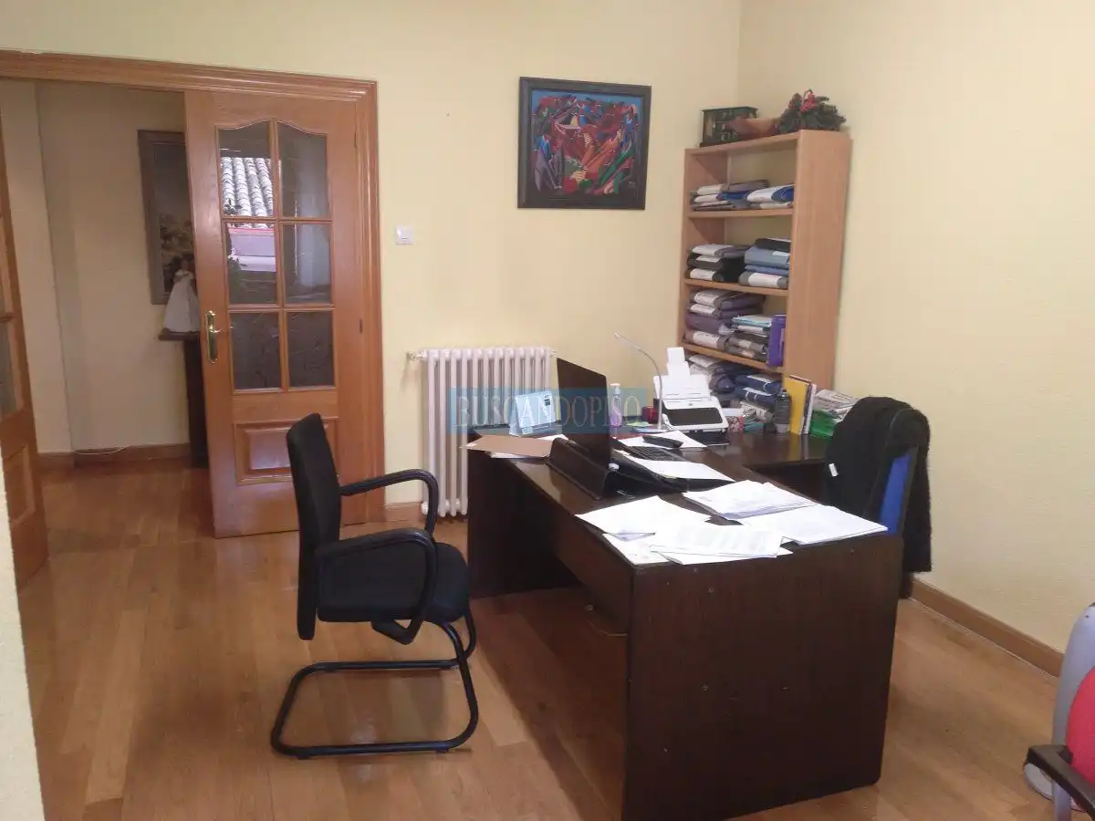 Piso con ascensor en venta en Casco Antiguo, imagen 6