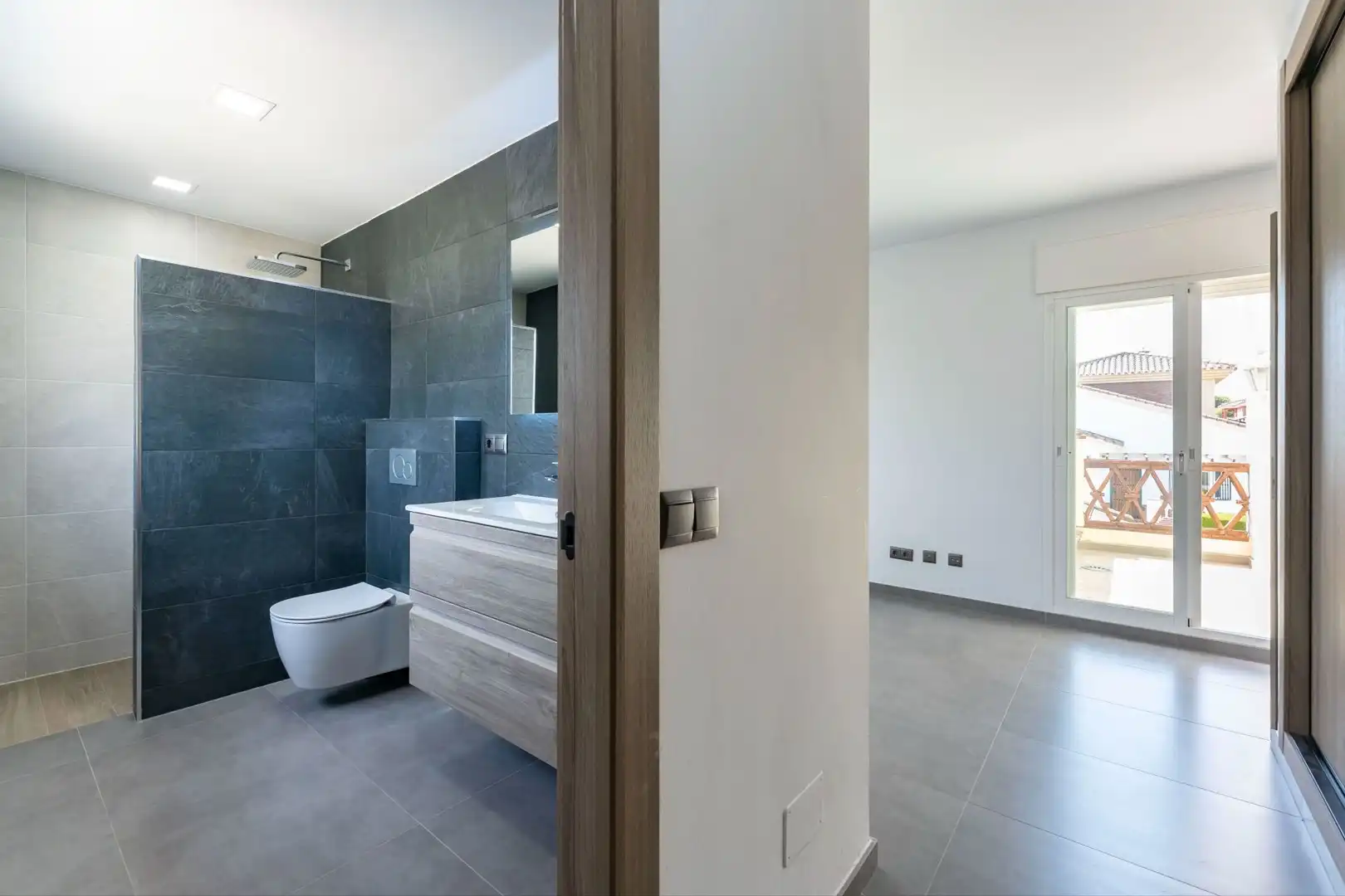 Bany de Casa o xalet en venda en Coín amb Piscina