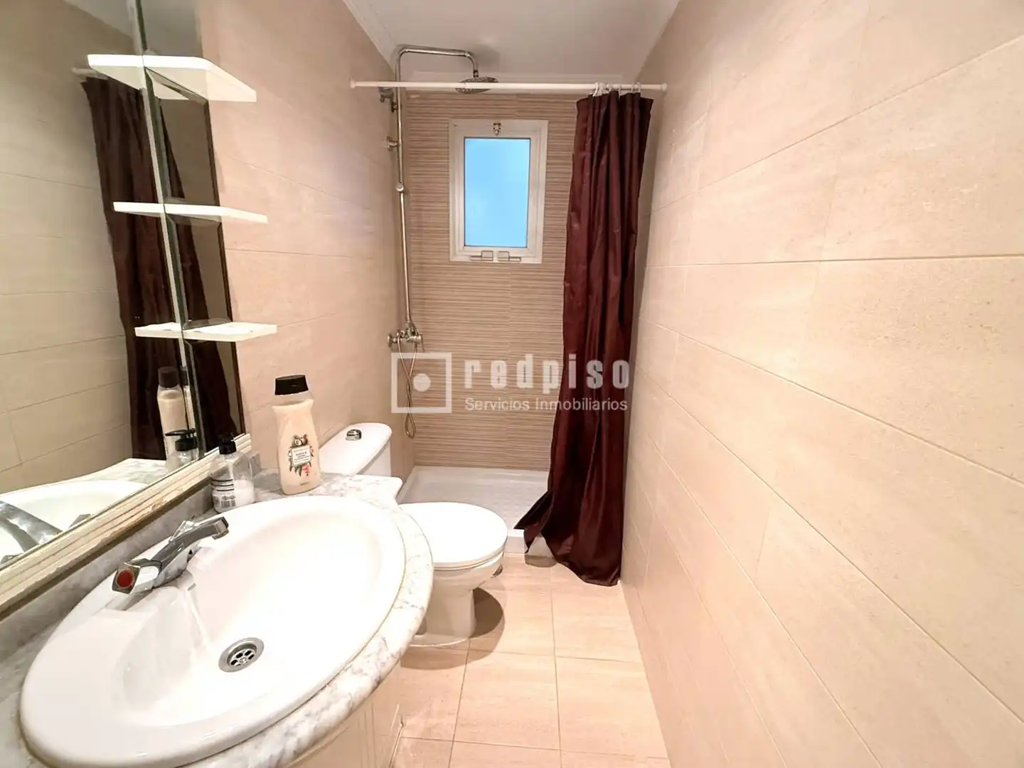 Flat for rent in Demóstenes, El Cónsul - Ciudad Universitaria - El Romeral
